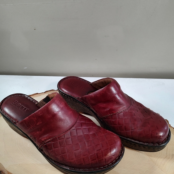 Born Leather slides mules clogs wine made in Mexico women's Size 6.5 - Picture 2 of 14